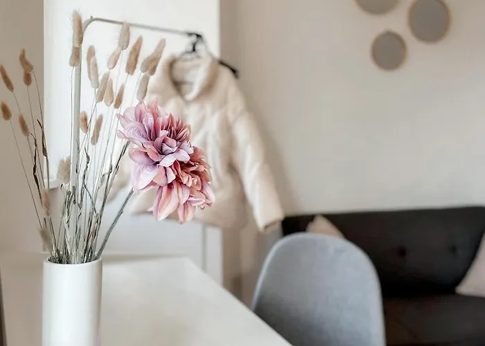 Apartment Lend - Design 2 *